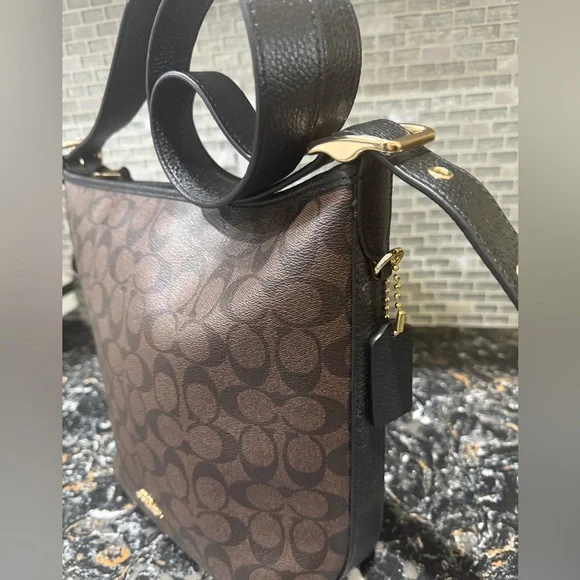 COACH 2022 Val Duffel Bag - Picture 2 of 14